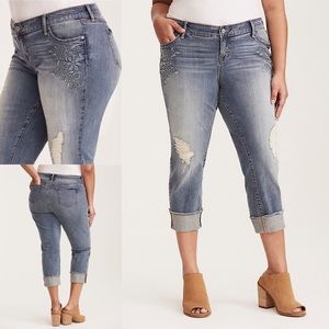 Torrid Boyfriend Distressed Crop Raw Hem Size 20W